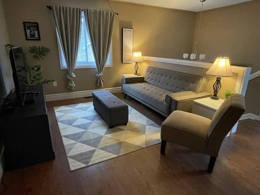 Cozy 2 Bedroom Home In Chatham - Left Side Zewnętrze zdjęcie